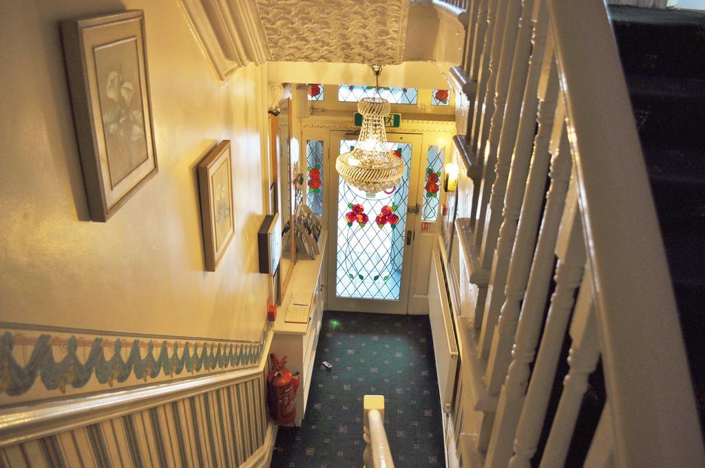 Cheers Hotel Блекпул Екстериор снимка